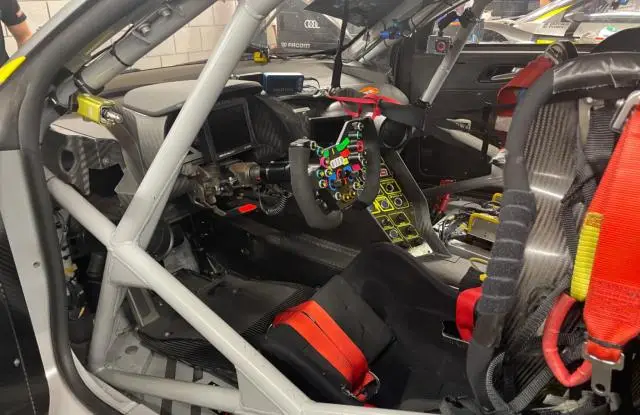 Audi R8 GT3 - Foto 2