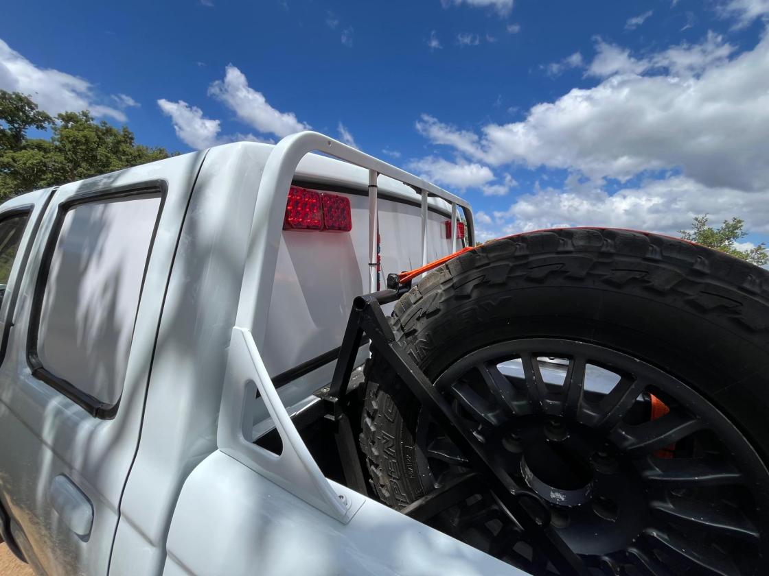 Nissan Navara D22 (FIA Stock Homologation 1110 - Until end of 2026) - Image 9