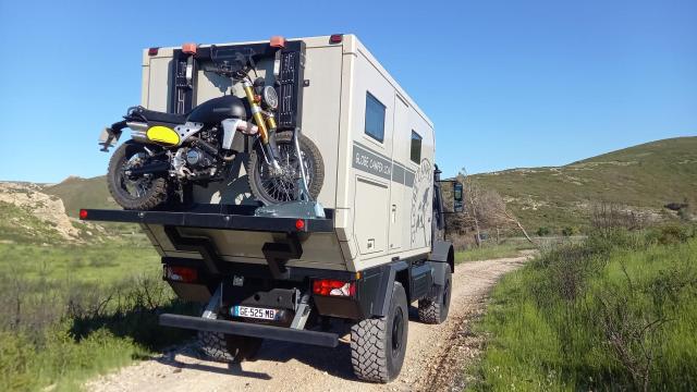 UNIMOG 5023 DEMO GLOBE CAMPER