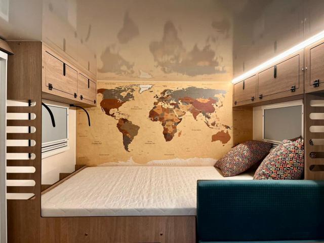 UNIMOG 5023 DEMO GLOBE CAMPER - Image 5
