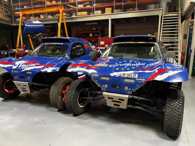 Team STR na sprzedaż (2x buggy, ciężarówka i przyczepa) - Image 9