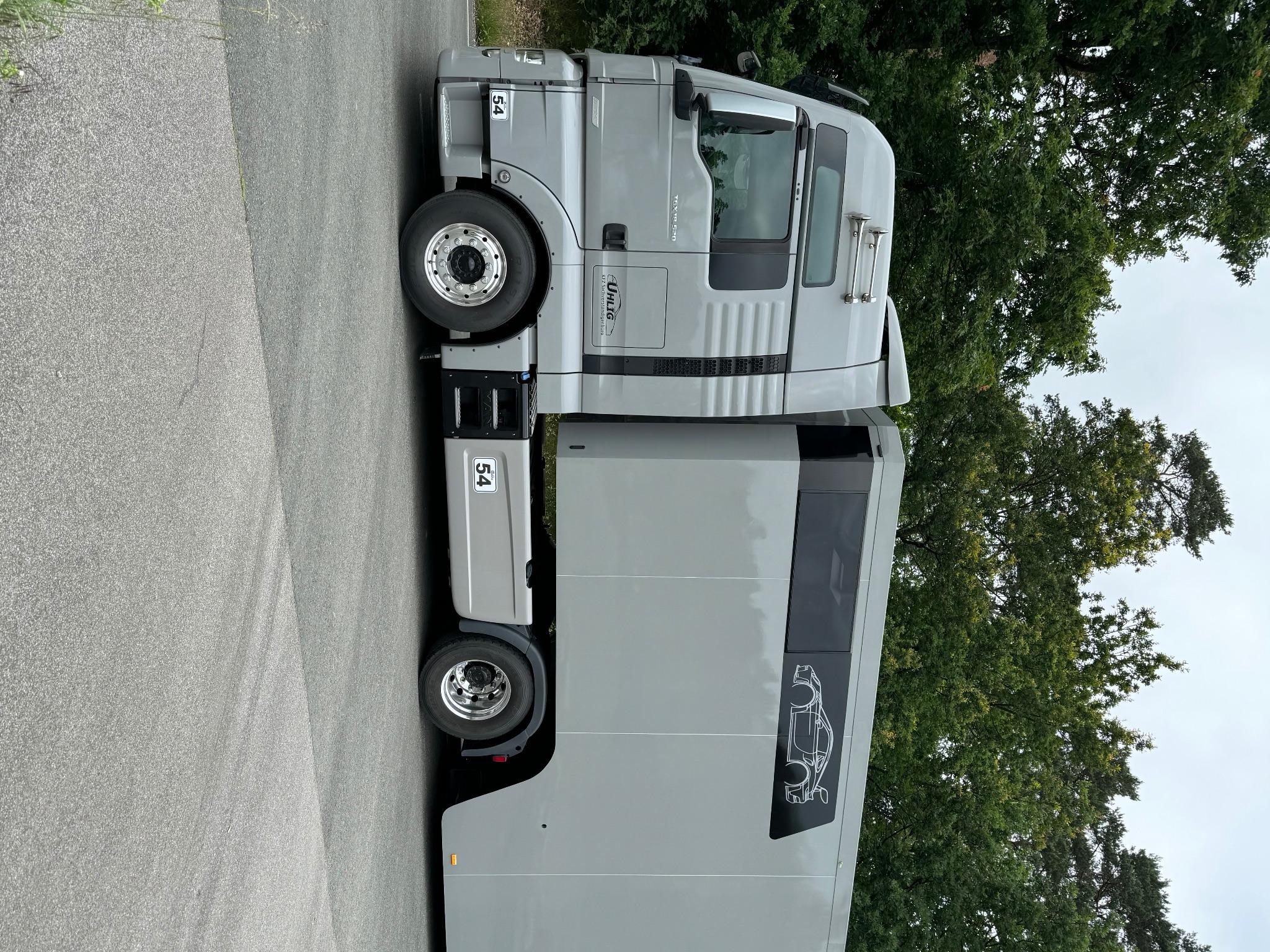 MAN 18.520 TGX con semirremolque - 3