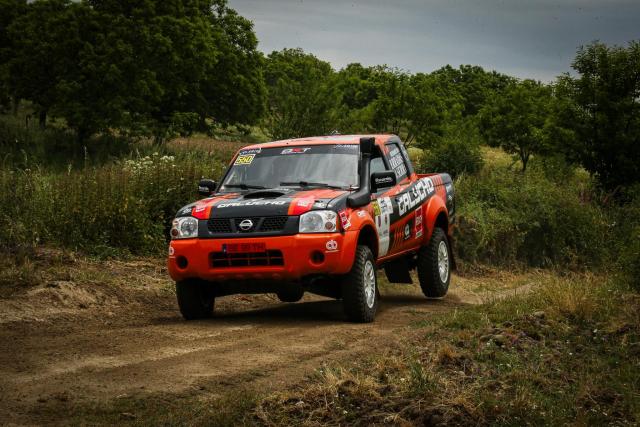 Nissan Navara D22 (FIA Stock Homologation 1110 - Until end of 2026) - Image 3
