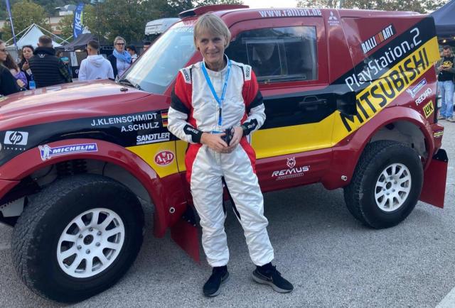 Mitsubishi Pajero III 3.2 DiD T1 Dakar Classic 2025 - Image 3