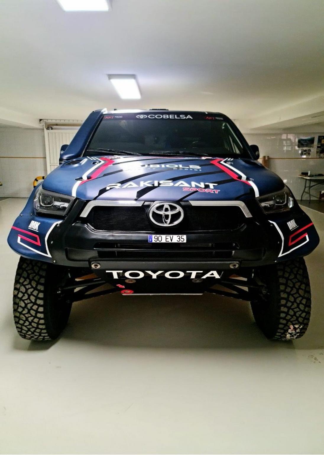 Toyota Hilux IMA OVERDRIVE EX NASSER AL-ATTIYAH – CONVERTIBLE to T1+ - 2
