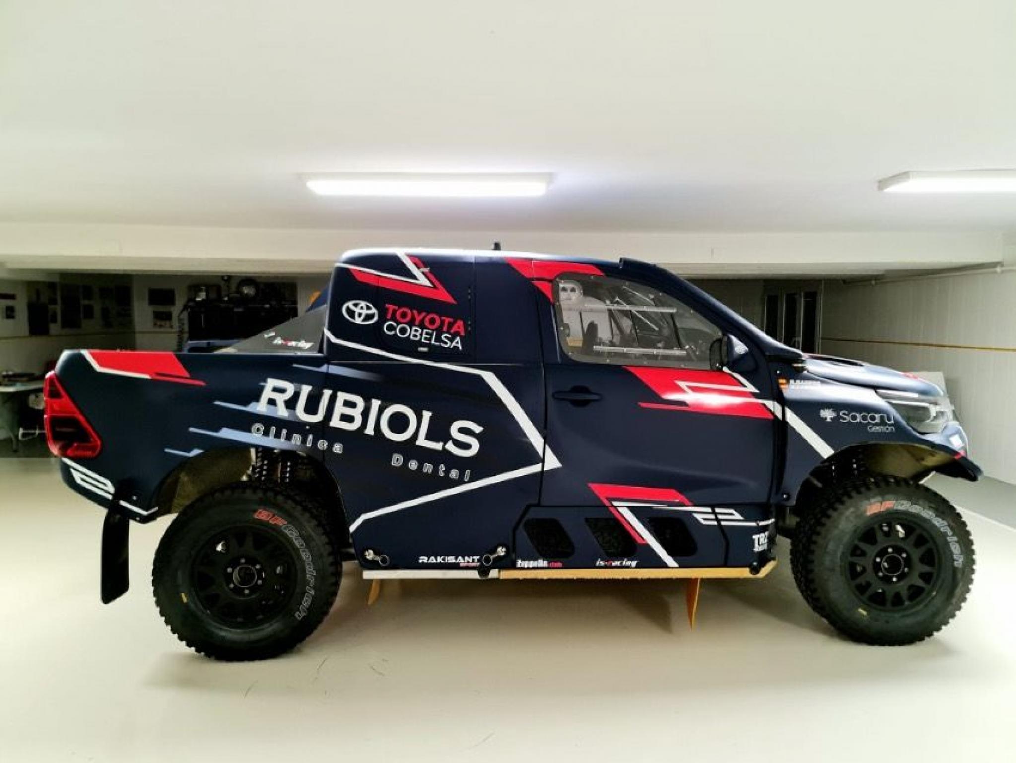 Toyota Hilux IMA OVERDRIVE EX NASSER AL-ATTIYAH – CONVERTIBLE to T1+ - 3