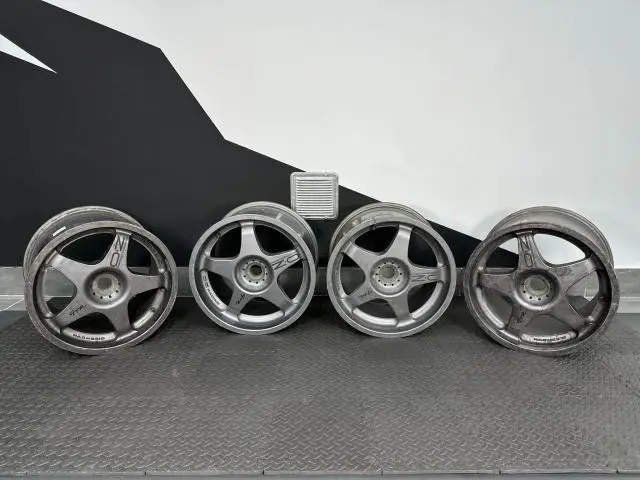 Ráfky a vybavení - McLaren Ferrari Lola - Obrázek 4