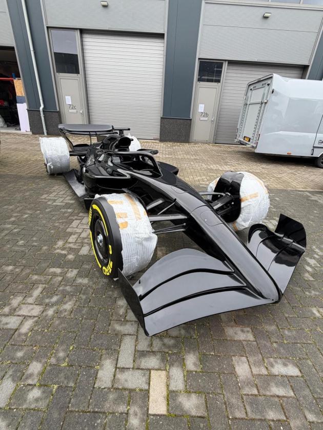 Formula 1 car replica - Kuva 4