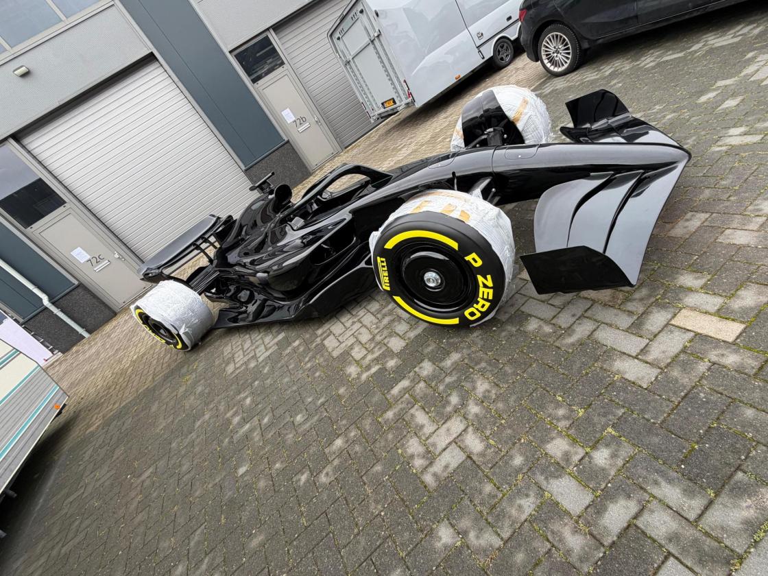 Formula 1 car replica - Kuva 5