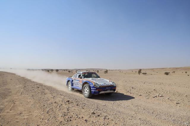Porsche 959 Dakar Classic / rally raid - Image 3