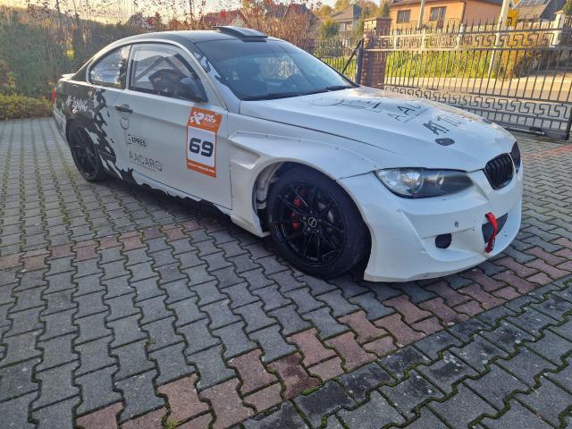 BMW E92 335i Race car - Image 7