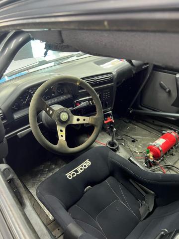 BMW e30 325i - Image 5
