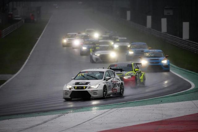 CUPRA TCR DSG à louer - Image 4