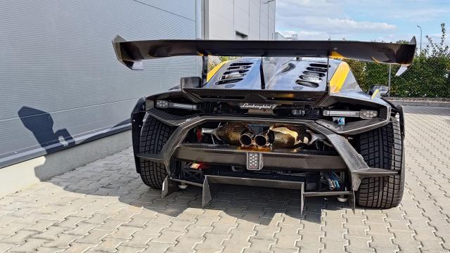 Lamborghini Huracán Super Trofeo EVO2 - Image 4