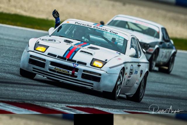 PORSCHE 944 turbo - Image 2