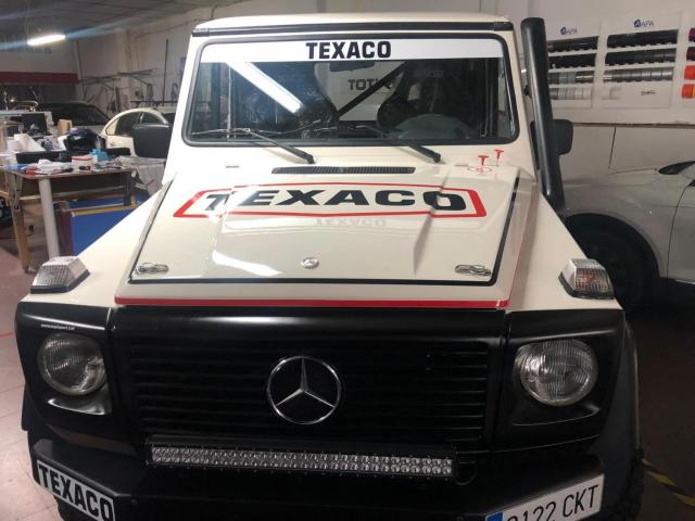 Mercedes G 320