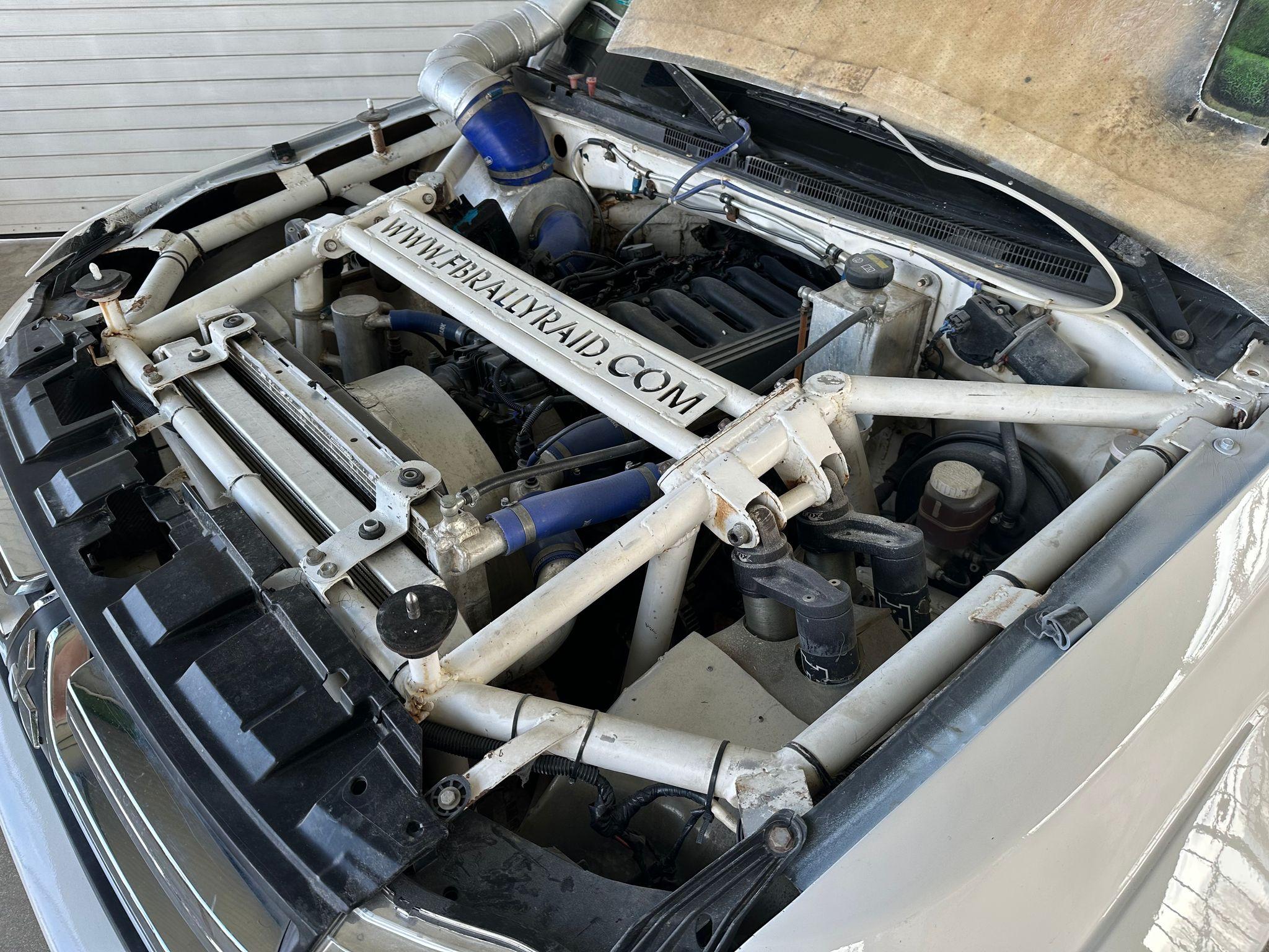 Mitsubishi Pajero BMW engine T1 - 9