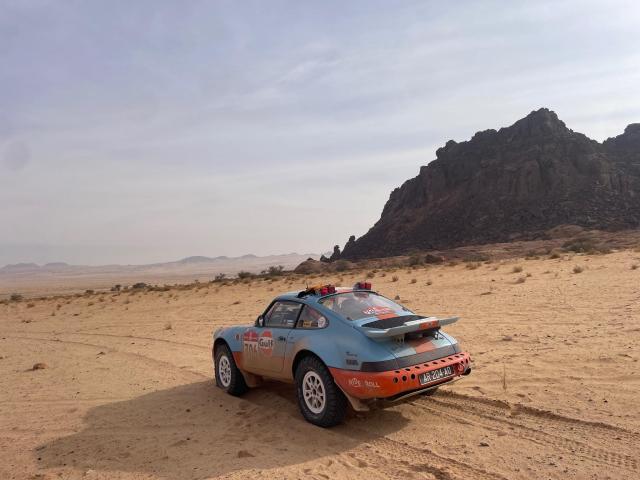 Porsche 964 DKR Dakar Classic - Image 3