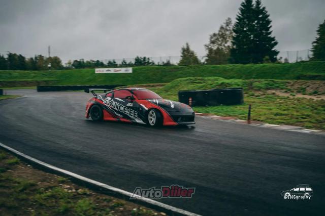 Nissan 350z - Image 2