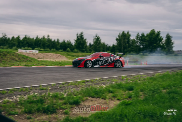 Nissan 350z - Image 7