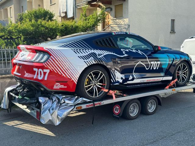 Ford Mustang MK6 2017 - Image 2