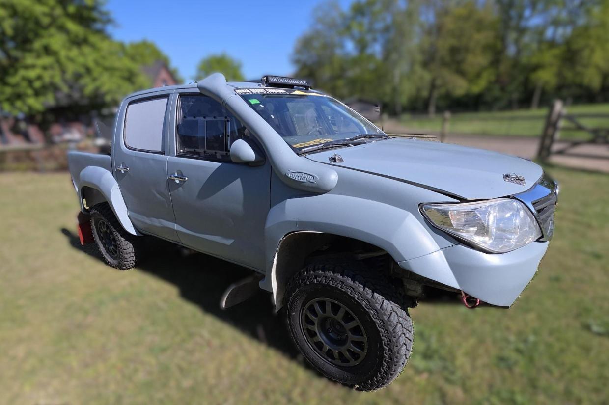 Toyota Hilux JATON 2007 LC120 - Image 3