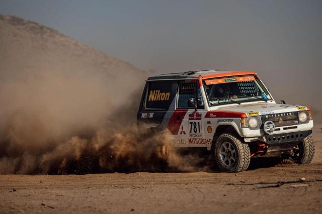 Mitsubishi Pajero L141G, 3.0V6 pro Dakar Classic (prodej nebo pronájem) - Image 2