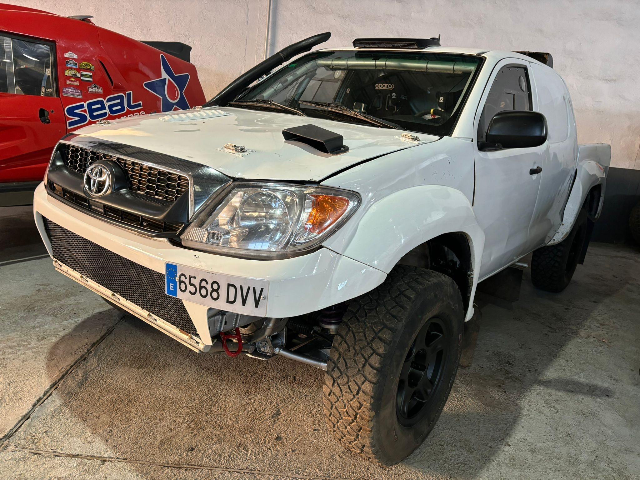 Toyota Hilux T1 - 1