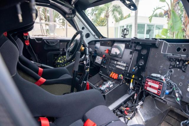 MINI JCW X-RAID T1+ - Image 9