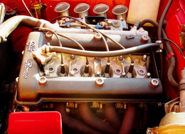 Alfa Romeo GT Junior 1300cc - Image 9