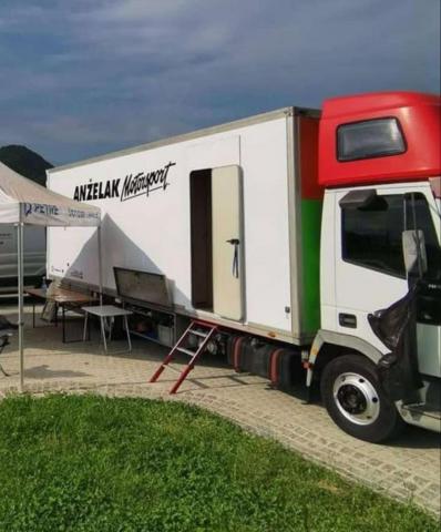 Servisní vůz Iveco