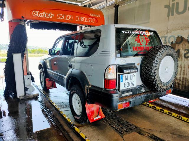 Toyota Land Cruiser 95 - Image 3