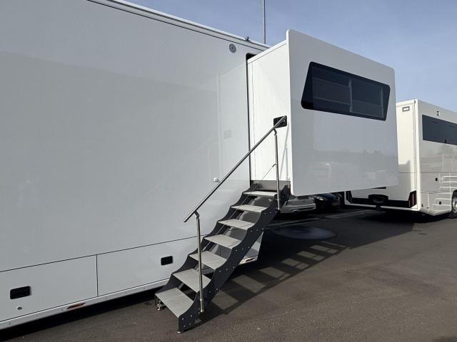 A6 JUNG RACE-SHUTTLE GT4 FLATBED SLIDE-OUT - Kuva 3