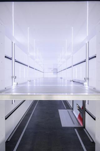 A6 JUNG RACE-SHUTTLE GT4 FLATBED SLIDE-OUT - Kuva 8