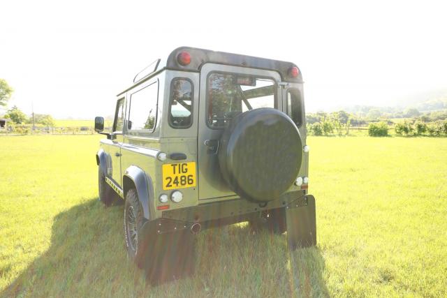Bowler Land Rover Defender Challenge 90 - Image 4