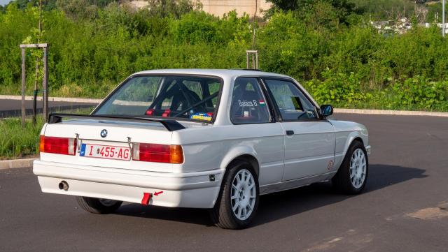 BMW E30 2.0 - Image 6
