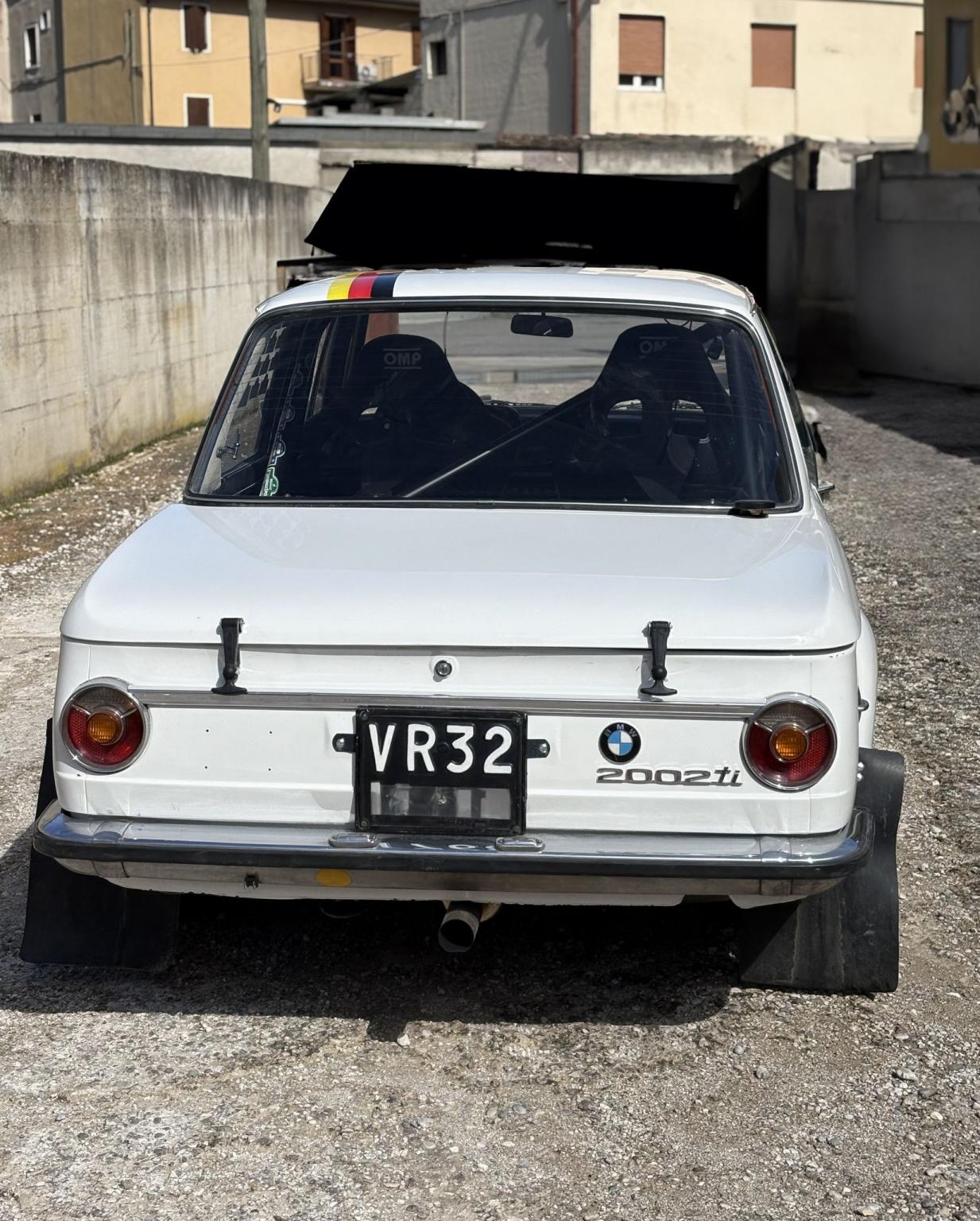 BMW 2002 ti Group 2 - 4