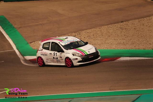 RENAULT Clio Cup 3 - Image 3