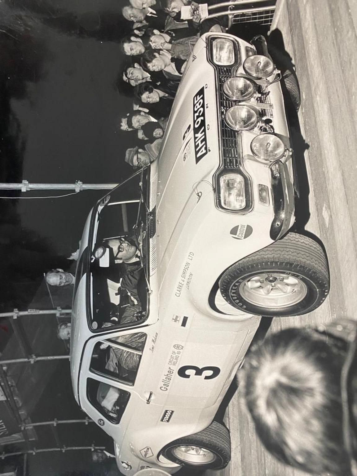 HISTORIC WORKS ESCORT – AHK 938F - 3