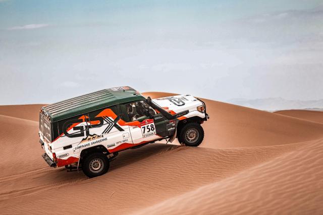 Dakar Classic sa Toyota Land Cruiser HZJ 78 DKR - Slika 4