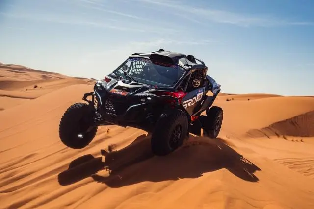 Can-Am Maverick R - Photo 4