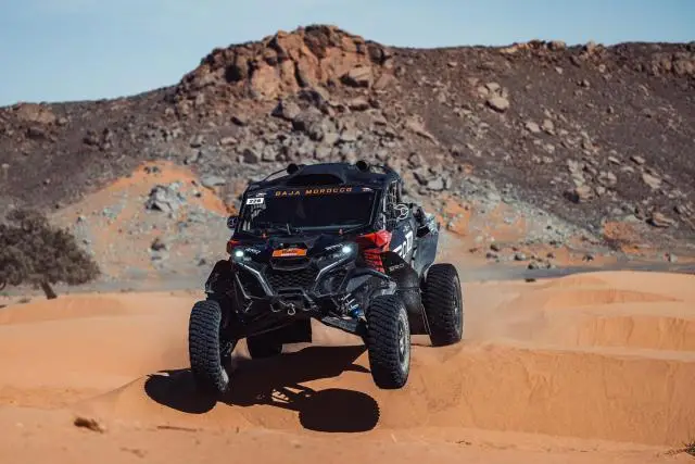 Can-Am Maverick R - Photo 6