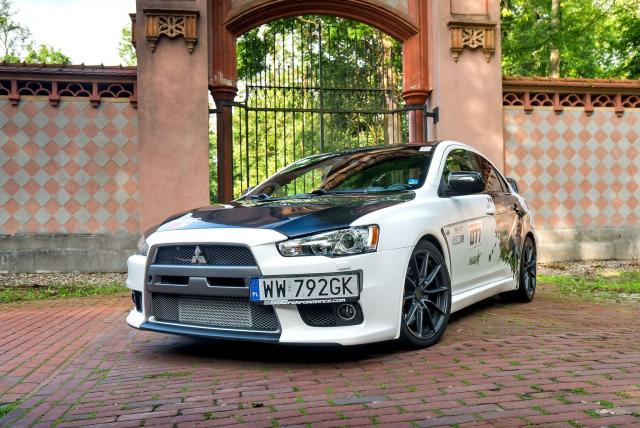 Hi End Lancer EVO X Time Attack ready street fighter
