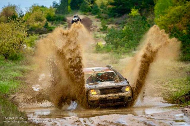 Dacia Duster Serie 1 – 1,5 dCi Rallye Raid Fahrzeug mit Dogbox