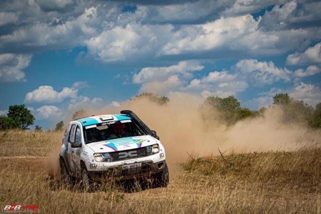 Dacia Duster Series 1 – 1,5 dCi rallyraidové auto s dogboxem - Image 2