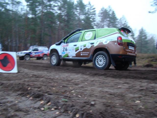 Dacia Duster Series 1 – 1,5 dCi rallyraidové auto s dogboxem - Image 6