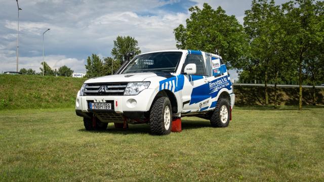 Mitsubishi Pajero T2 - Image 6