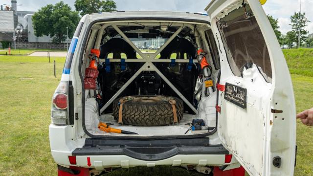Mitsubishi Pajero T2 - Image 7