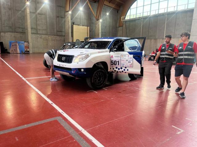 Toyota 155 D4D rallye raidové auto – osvědčené, spolehlivé, plně vybavené - Image 9