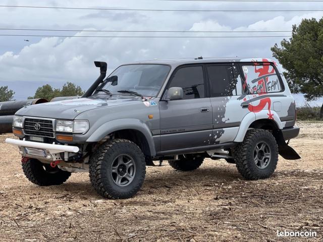 TOYOTA HDJ 80 RALLY RAID T2